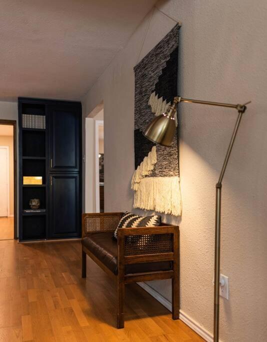 Escape To A Restored 1920S East Waco Bungalow 外观 照片